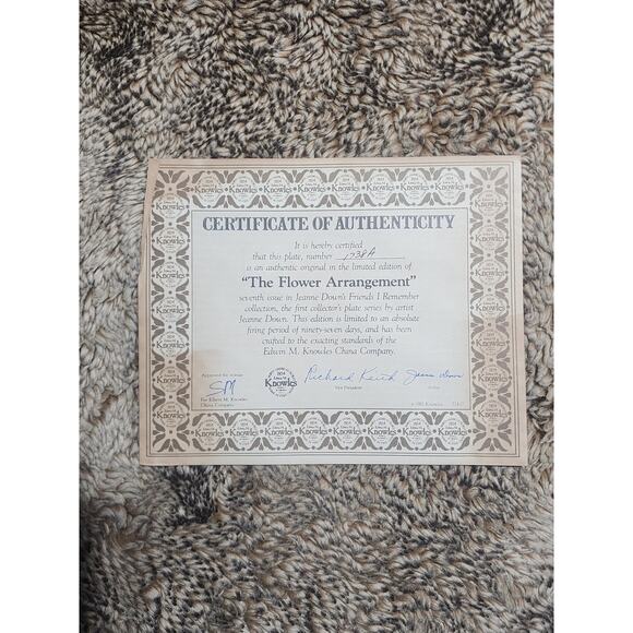 Edwin M Knowles Collector Plate Seventh Issue The Flower Arrangement with COA - Picture 5 of 12